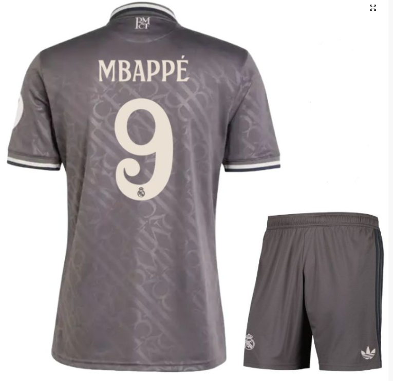 otroski komplet mbappe real madrid 2025