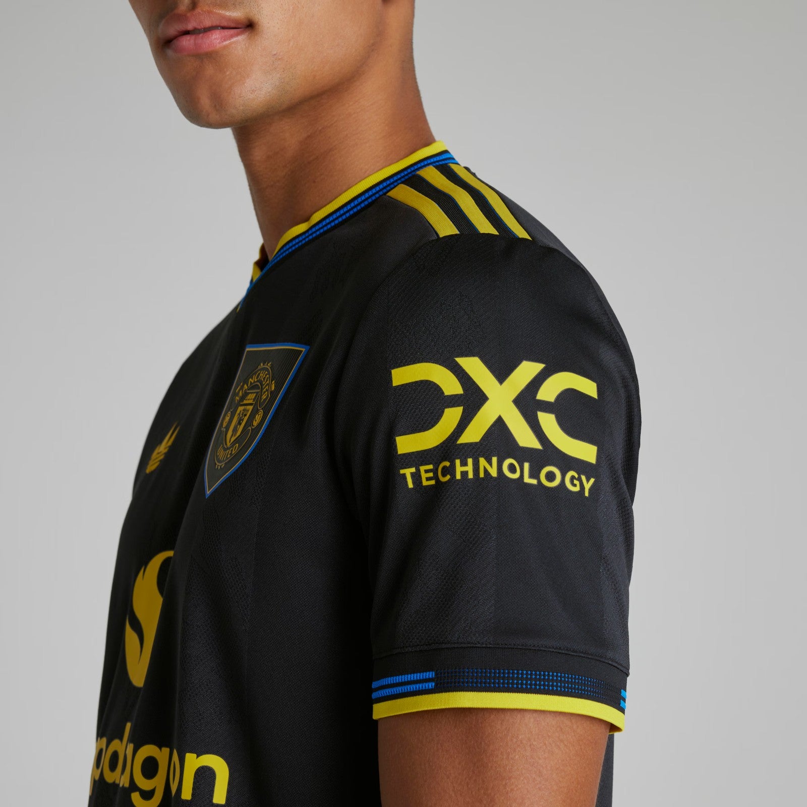 GOSTUJOČI DRES MANCHESTER UNITED FC 2025/2026 - slika 3